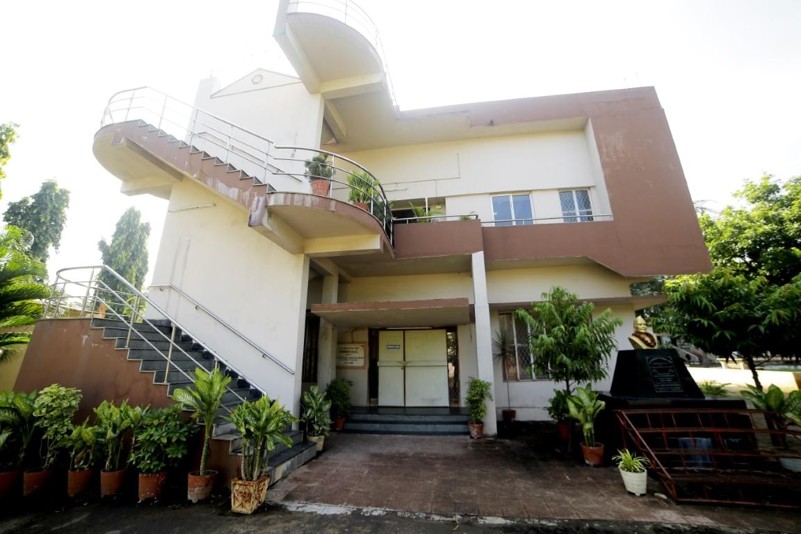 IIAM Vizag Academic Building photo 1